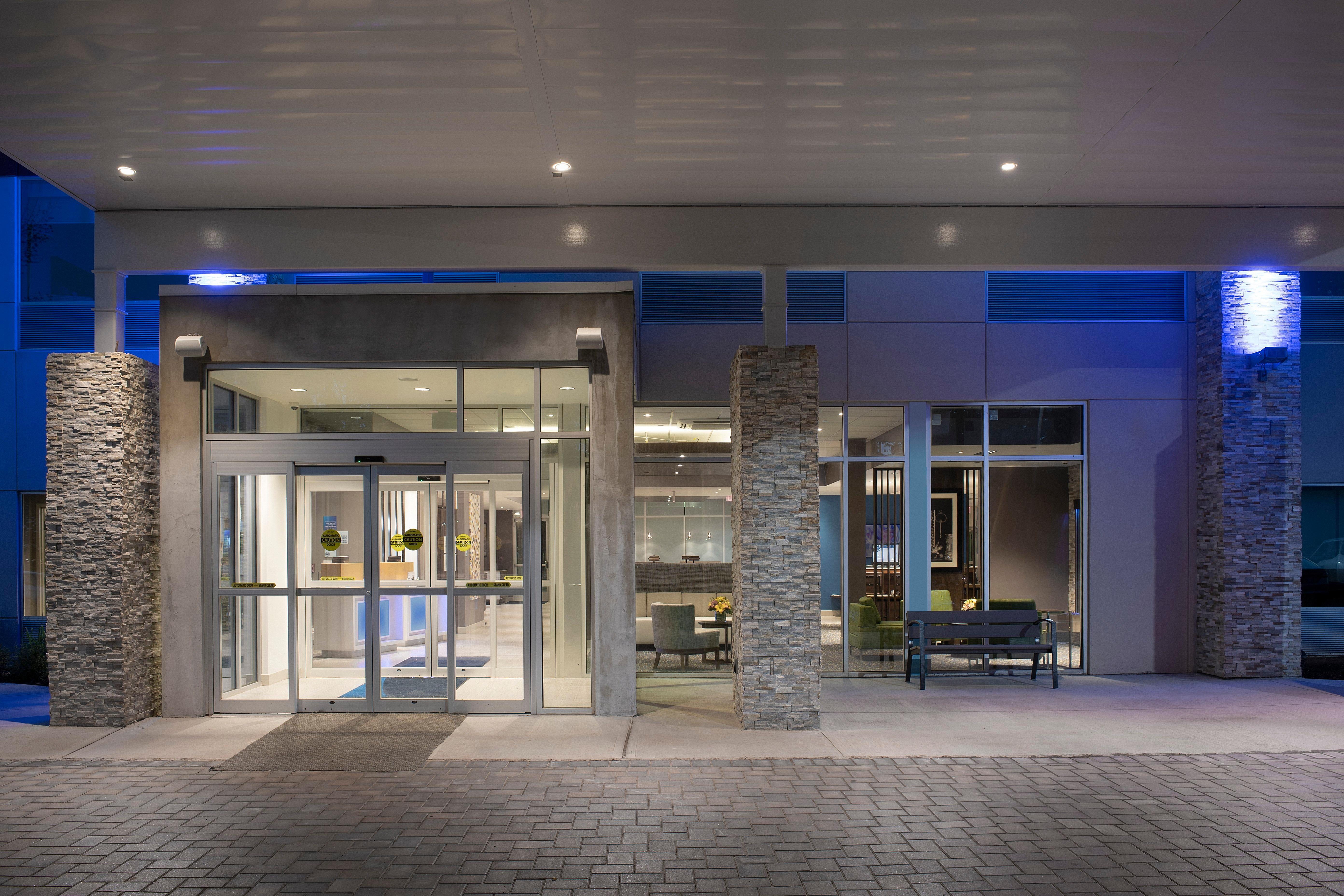 Holiday Inn Express & Suites - North Brunswick By Ihg מראה חיצוני תמונה